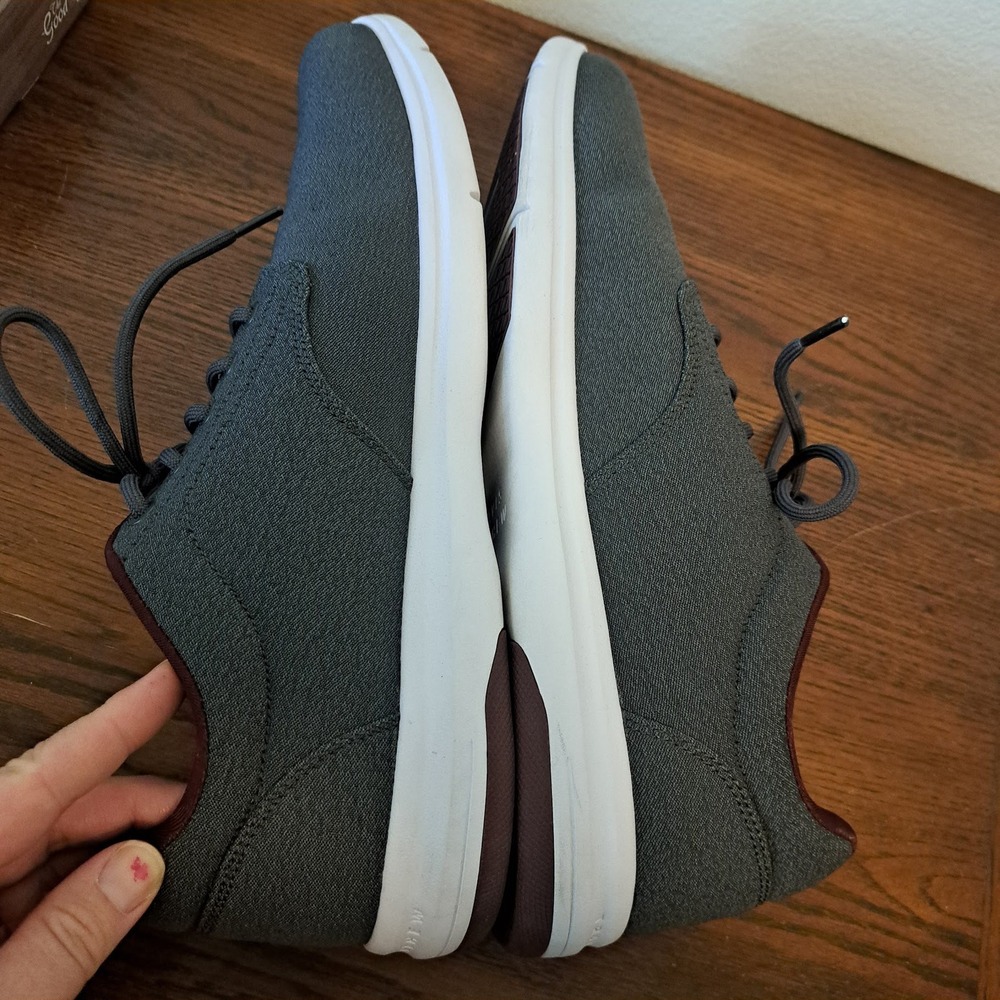 TravisMathew The Daily Knit Grey Burgundy Sneakers 1MAA222 Mens 14 - Picture 7 of 11